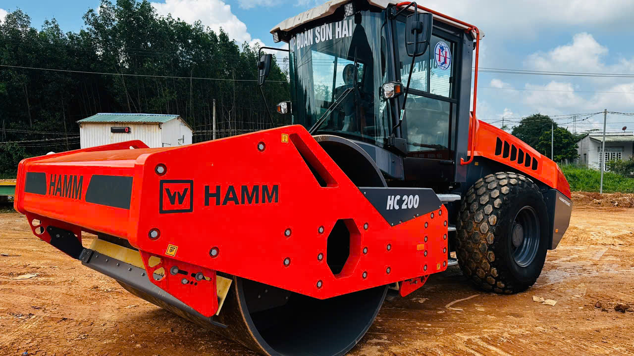 (Máy lu rung Hamm – HC 200)